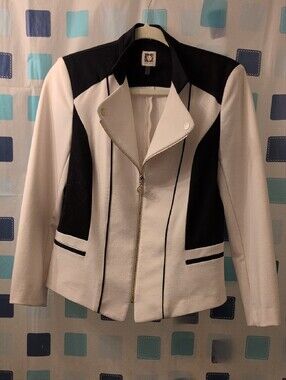 Anne Klein Black and White Contrast Zip-Front Blazer